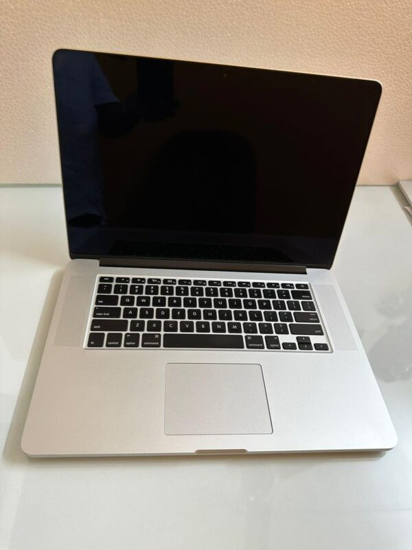 Apple Mac Book Pro A1398 i7/16/256/1.5